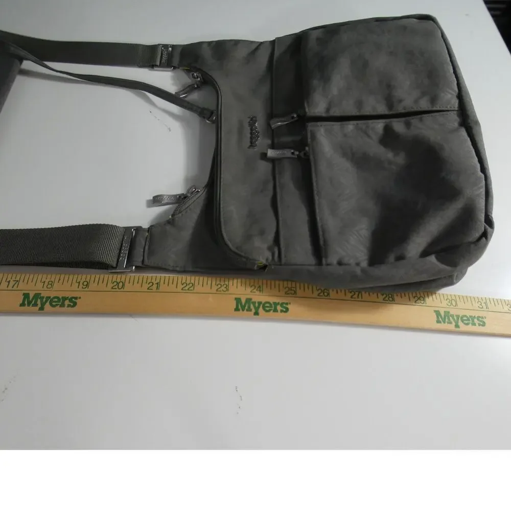 Baggallini Gray Crossbody Purse Multiple Zippered Pockets RFID Wallet Included